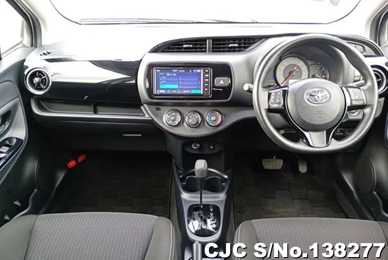 2019 Toyota / Vitz Stock No. 138277
