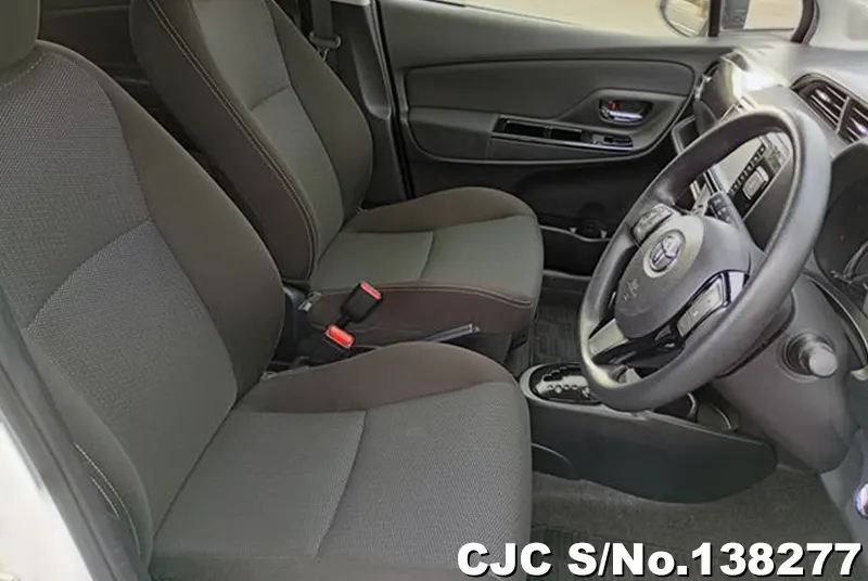 2019 Toyota / Vitz Stock No. 138277