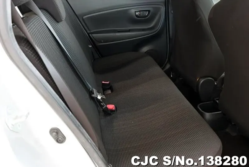 2017 Toyota / Vitz Stock No. 138280
