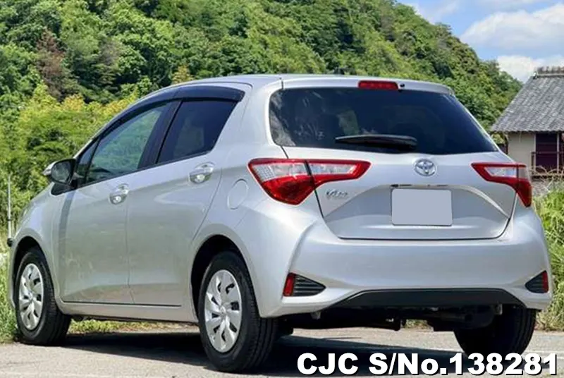 2017 Toyota / Vitz Stock No. 138281