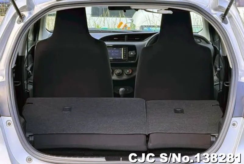 2017 Toyota / Vitz Stock No. 138281