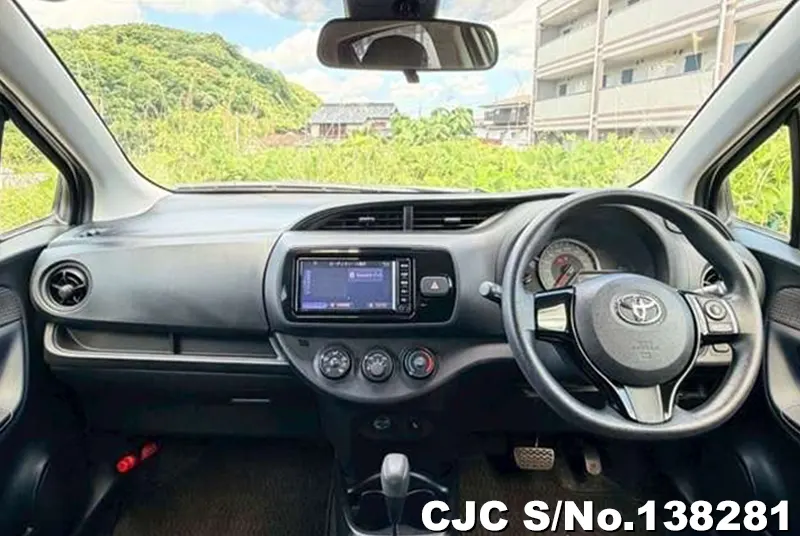 2017 Toyota / Vitz Stock No. 138281