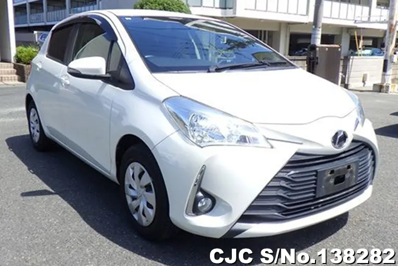 2017 Toyota / Vitz Stock No. 138282