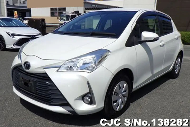2017 Toyota / Vitz Stock No. 138282