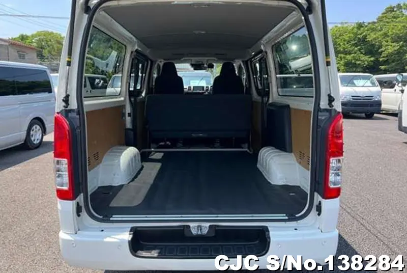 2020 Toyota / Hiace Stock No. 138284