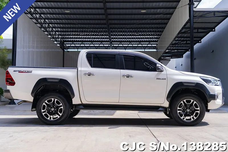 2023 Toyota / Hilux / Revo Stock No. 138285