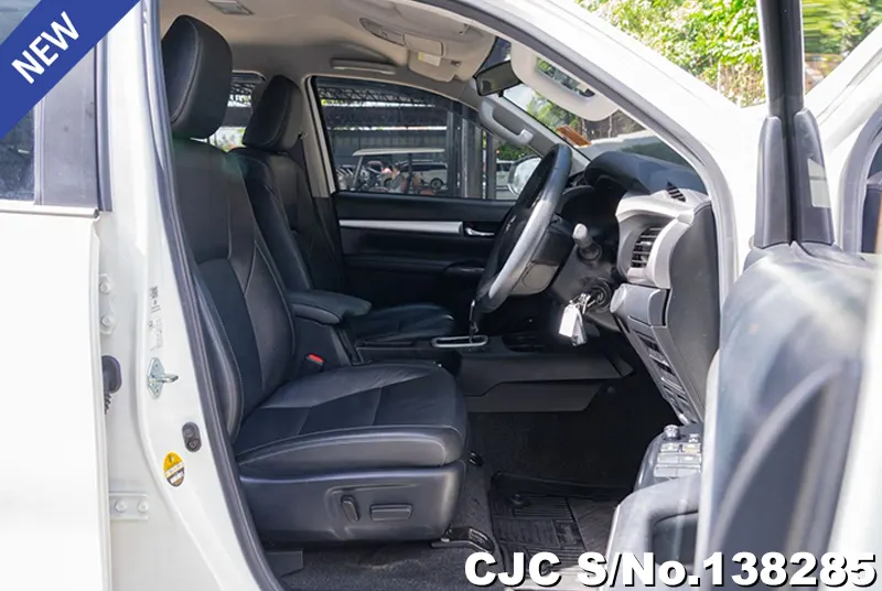 2023 Toyota / Hilux / Revo Stock No. 138285
