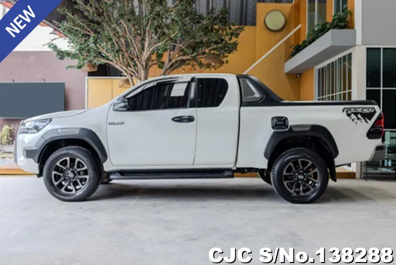 2020 Toyota / Hilux / Revo Rocco Stock No. 138288