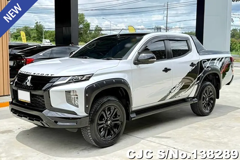 2023 Mitsubishi / Triton Stock No. 138289