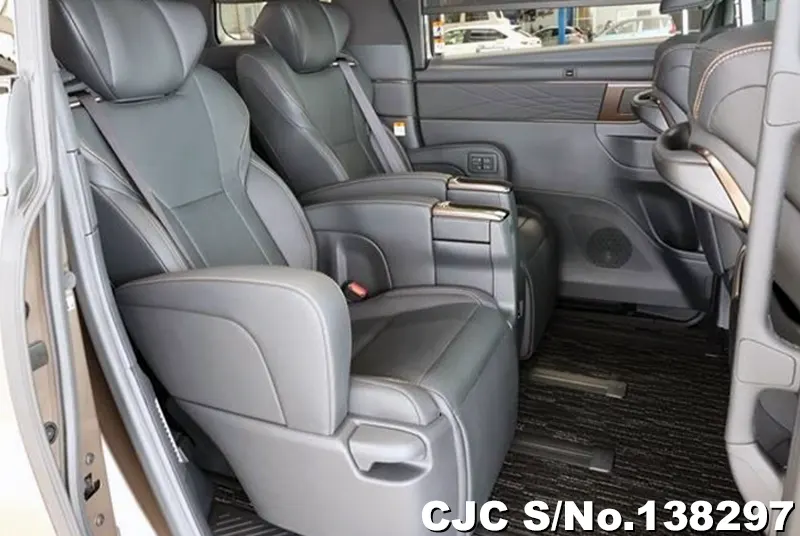 2026 Toyota / Alphard Stock No. 138297