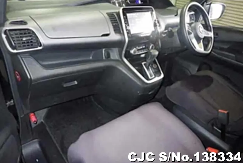 2019 Nissan / Serena Stock No. 138334
