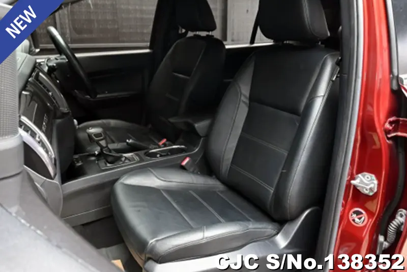 2019 Ford / Everest Stock No. 138352