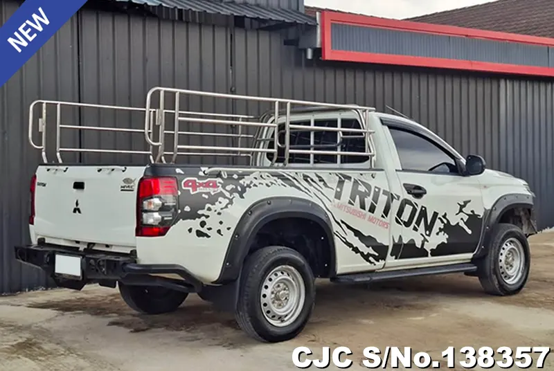 2023 Mitsubishi / Triton Stock No. 138357
