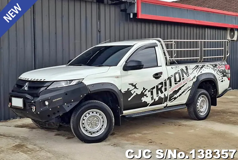 2023 Mitsubishi / Triton Stock No. 138357