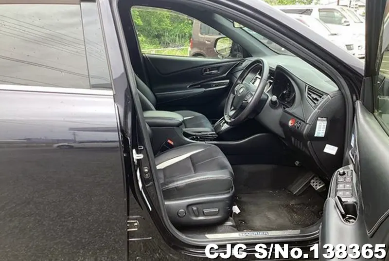 2015 Toyota / Harrier Stock No. 138365