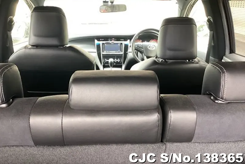 2015 Toyota / Harrier Stock No. 138365