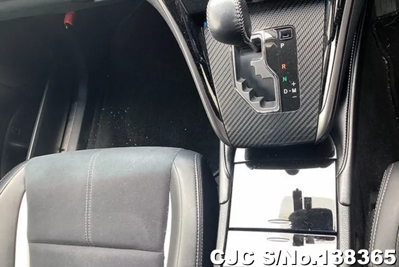 2015 Toyota / Harrier Stock No. 138365