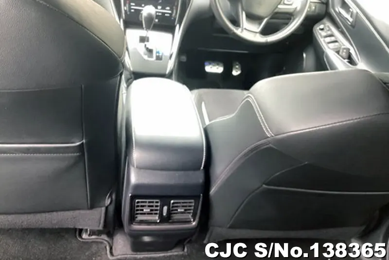 2015 Toyota / Harrier Stock No. 138365
