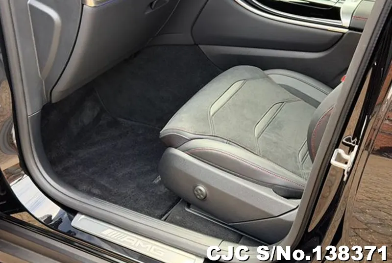 2025 Mercedes Benz / GLC Class Stock No. 138371