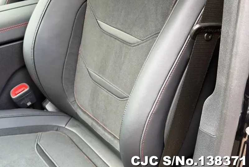 2025 Mercedes Benz / GLC Class Stock No. 138371