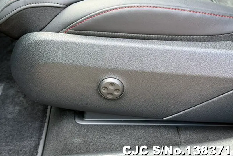 2025 Mercedes Benz / GLC Class Stock No. 138371