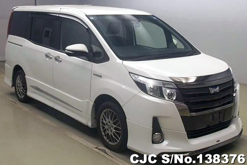 2017 Toyota / Noah Stock No. 138376