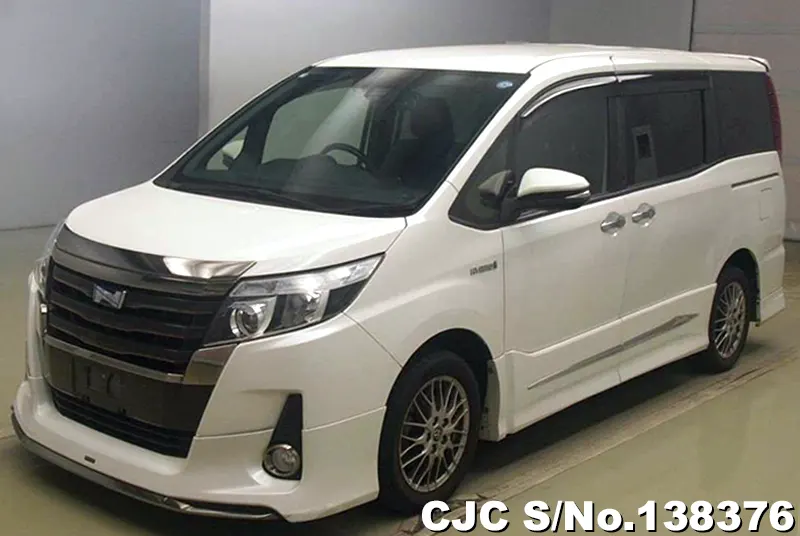 2017 Toyota / Noah Stock No. 138376