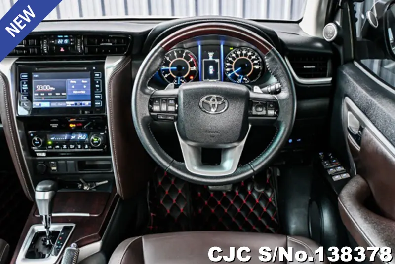 2018 Toyota / Fortuner Stock No. 138378