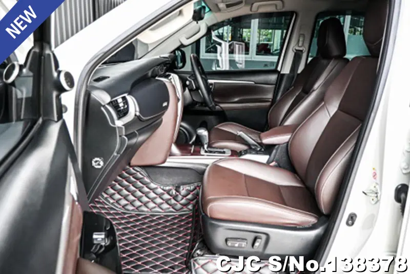 2018 Toyota / Fortuner Stock No. 138378