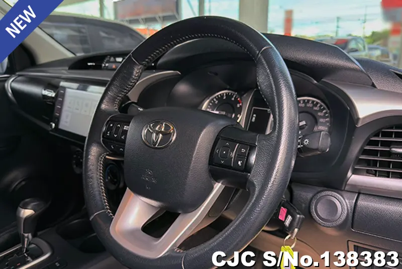 2022 Toyota / Hilux / Revo Stock No. 138383