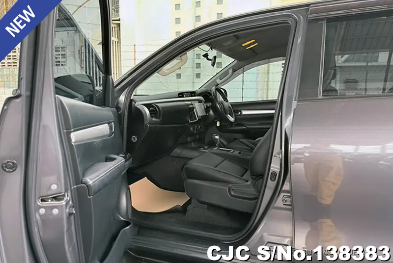 2022 Toyota / Hilux / Revo Stock No. 138383