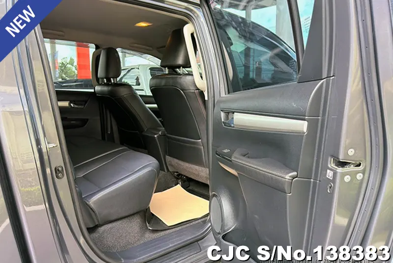 2022 Toyota / Hilux / Revo Stock No. 138383