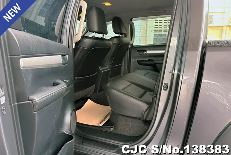 2022 Toyota / Hilux / Revo Stock No. 138383