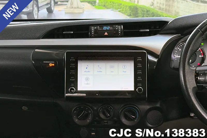 2022 Toyota / Hilux / Revo Stock No. 138383