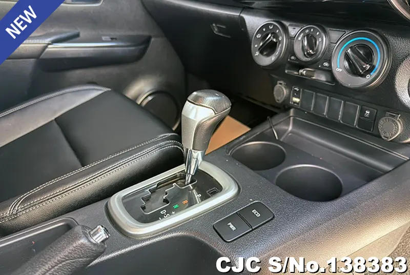 2022 Toyota / Hilux / Revo Stock No. 138383