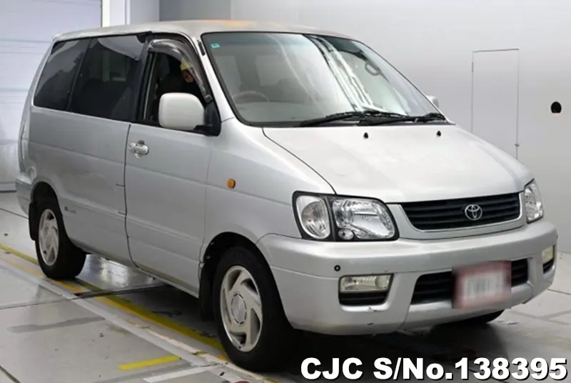 2001 Toyota / Liteace / Noah Stock No. 138395