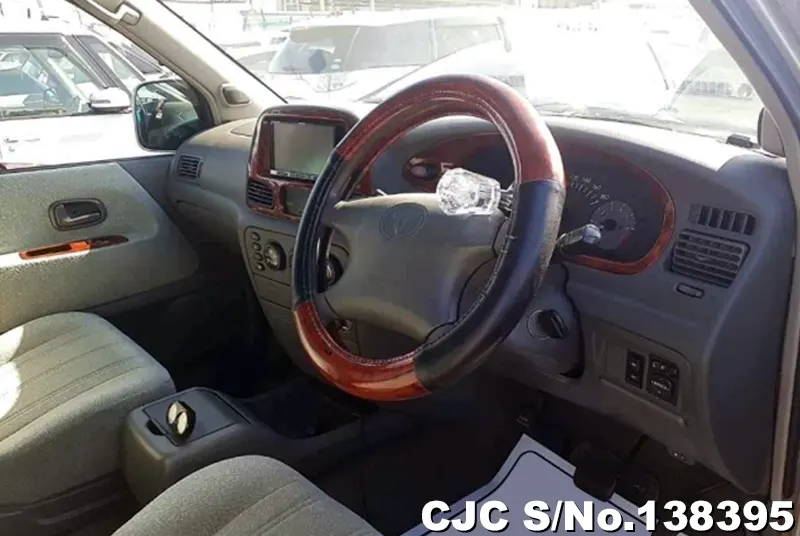 2001 Toyota / Liteace / Noah Stock No. 138395