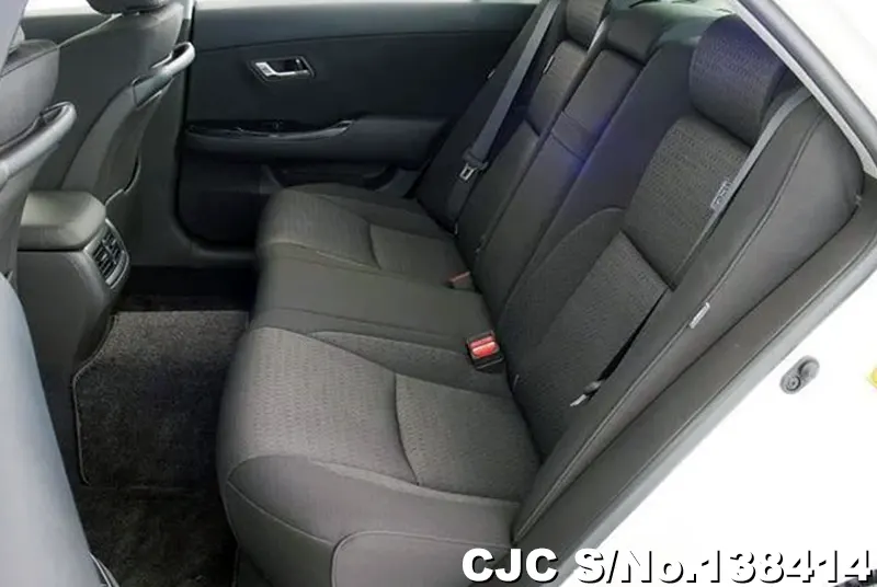 2010 Toyota / Crown Stock No. 138414