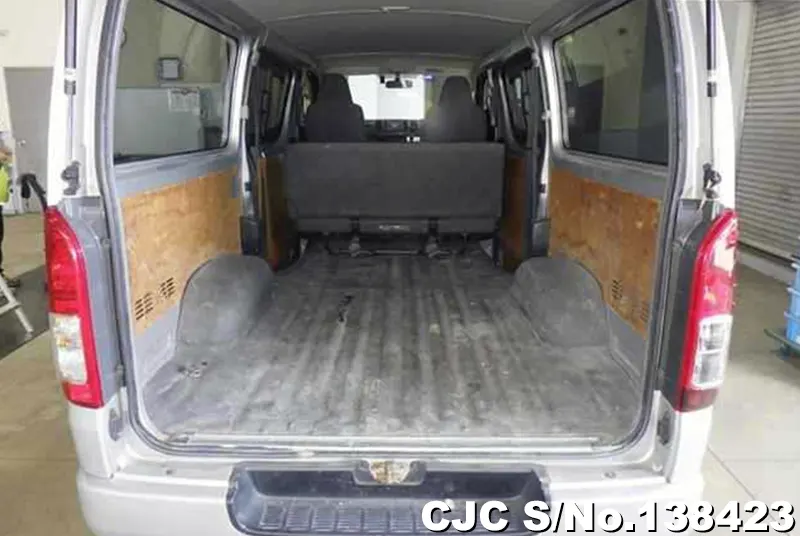 2015 Toyota / Hiace Stock No. 138423