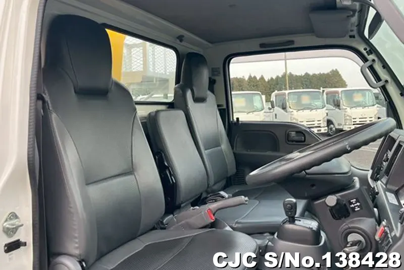 2012 Isuzu / Elf Stock No. 138428