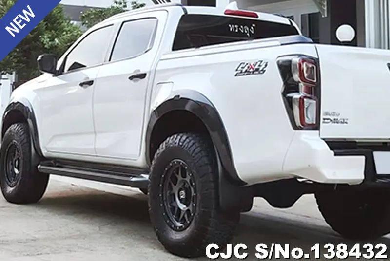 Isuzu D-Max in White for Sale Image 1