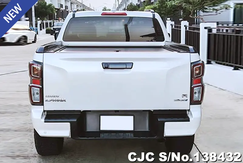 Isuzu D-Max in White for Sale Image 3