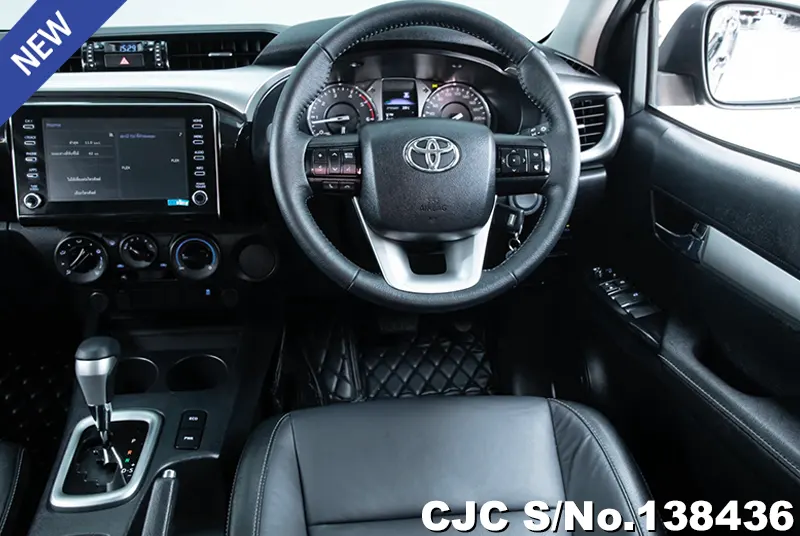2022 Toyota / Hilux / Revo Stock No. 138436