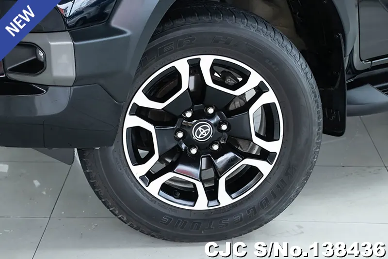 2022 Toyota / Hilux / Revo Stock No. 138436
