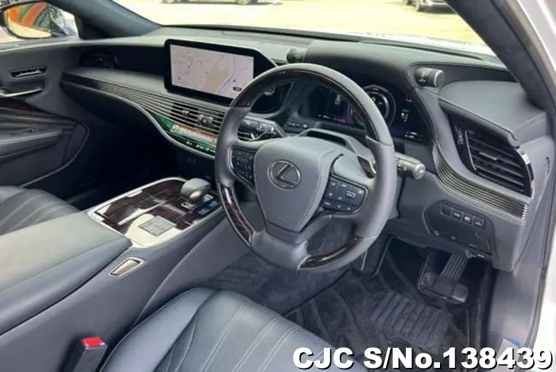 2024 Lexus / LS500H Stock No. 138439