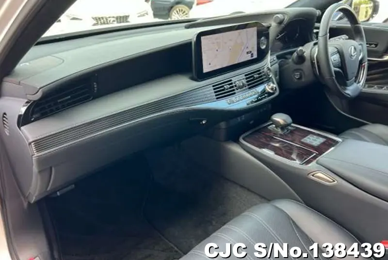 2024 Lexus / LS500H Stock No. 138439