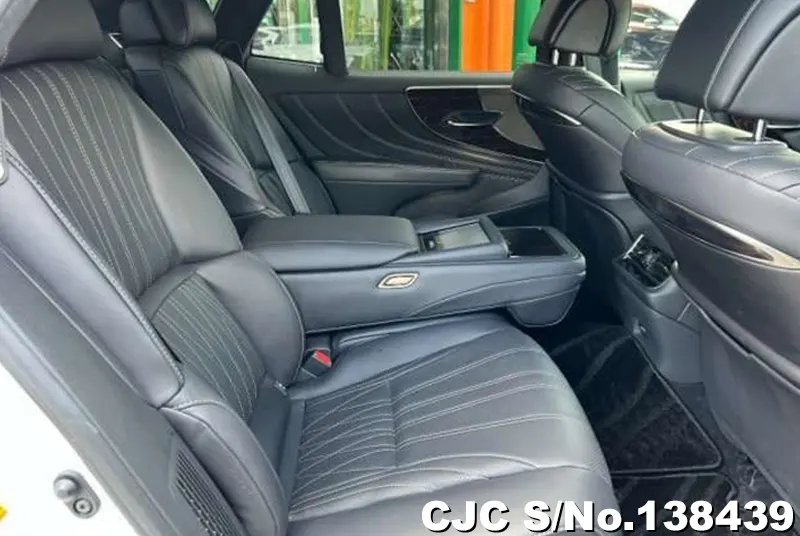 2024 Lexus / LS500H Stock No. 138439