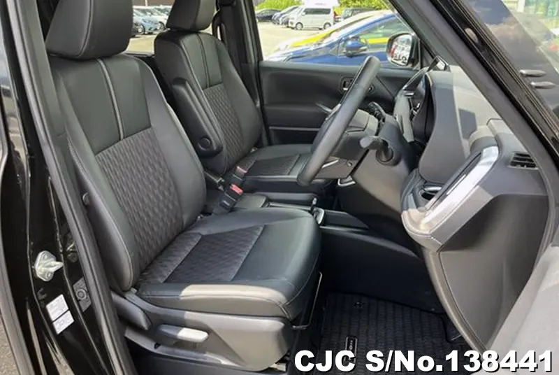 2025 Toyota / Noah Stock No. 138441