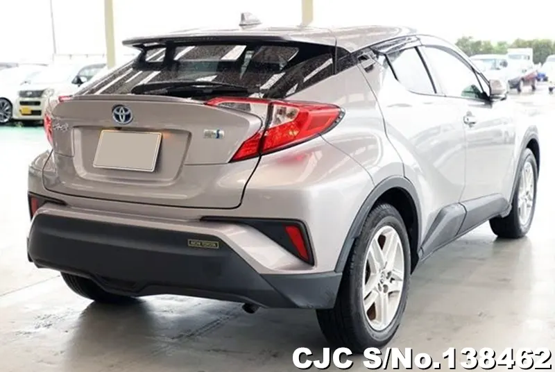 Toyota C-HR in Silver for Sale Image 2