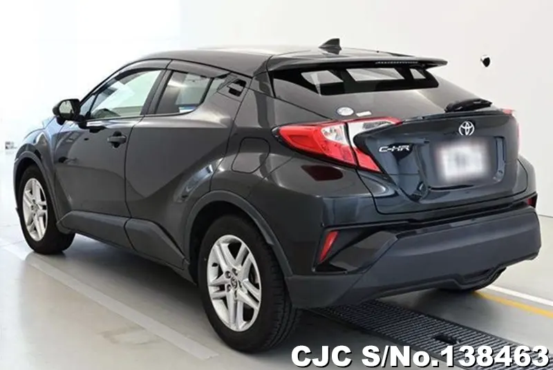 Toyota C-HR in Black for Sale Image 1